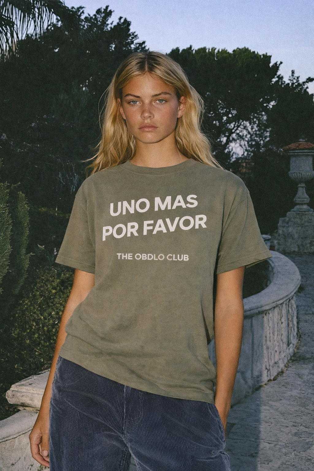 UNA MÁS POR FAVOR TEE